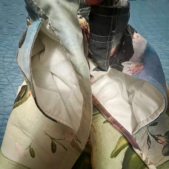 BIRTH OF VENUS Swim Trunks Men’s Large - Picture 9 of 9